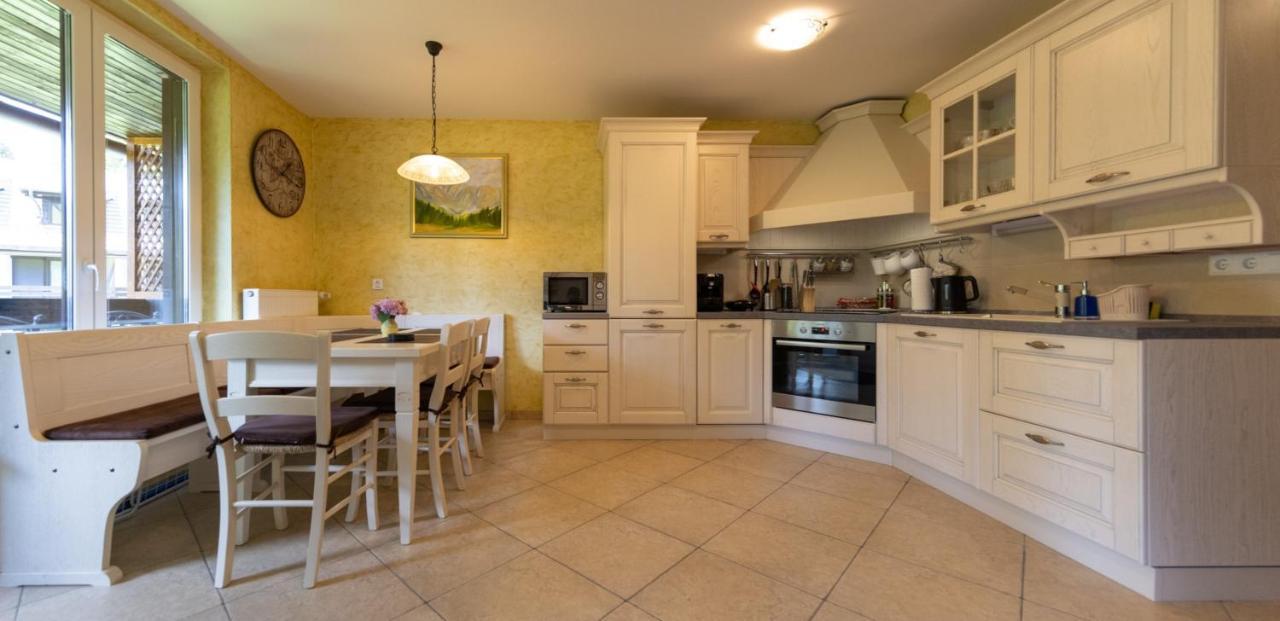 Apartma Krvavec - Cosy Mountain Retreat Церклье-на-Гореньскем Экстерьер фото